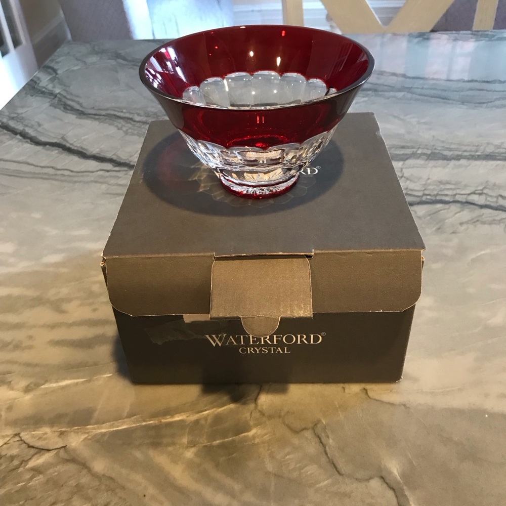 Waterford Crystal SIMPLY RED 5" Bowl, NIB